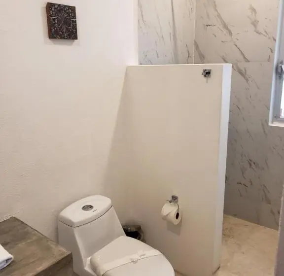 Standard-studio Parveke, Casa Candra
