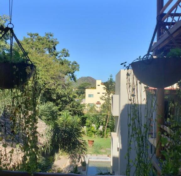 스탠다드 발코니 스튜디오, Casa Candra