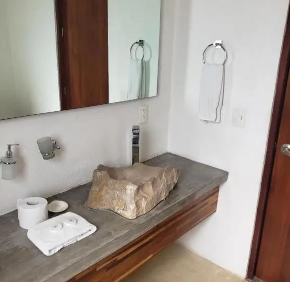Standard-studio King-vuode, Casa Candra