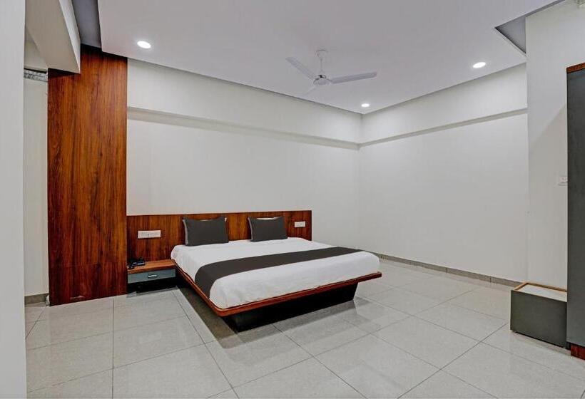 חדר קלאסי לשלושה, Collection O Kanha Inn