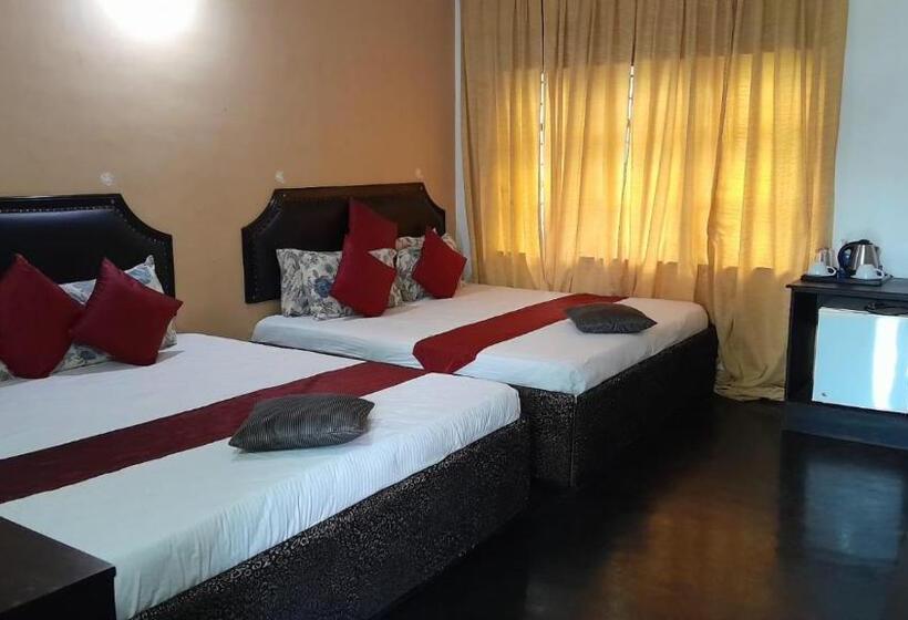 חדר משפחתי, Lanka Inn