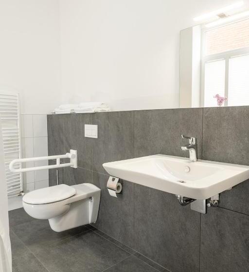 غرفة قياسية لذوى الاحتياجات الخاصة, Markt 5   Inmitten Der Lübbecker Altstadt, Kostenloser Parkplatz Direkt Am