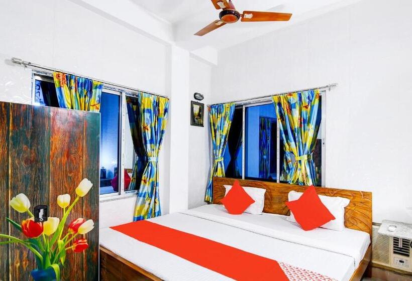 Classic Kolmen Hengen Huone, Oyo Flagship Metrortel Guest House