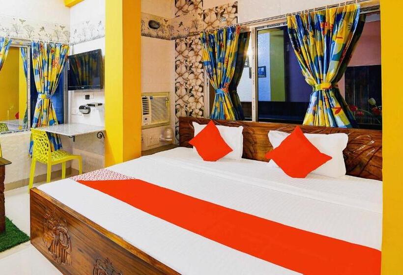 Classic Kolmen Hengen Huone, Oyo Flagship Metrortel Guest House