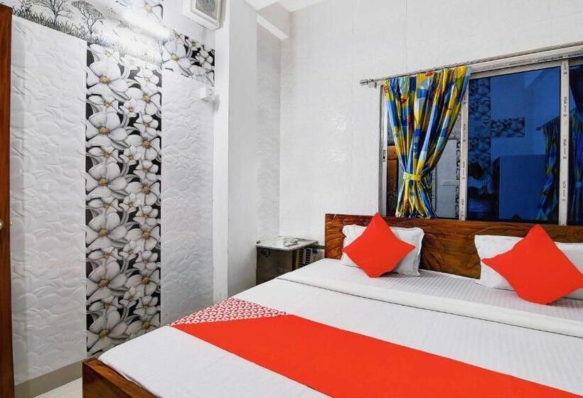 Classic Kolmen Hengen Huone, Oyo Flagship Metrortel Guest House