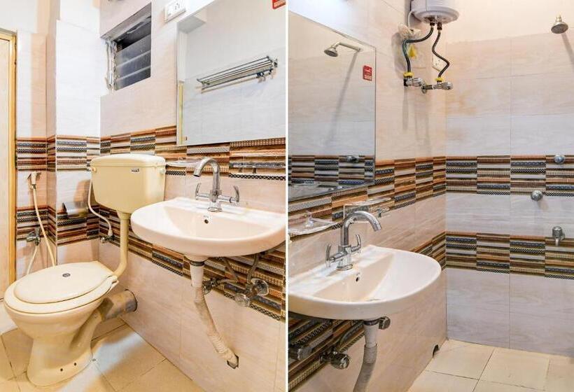 Classic Kolmen Hengen Huone, Oyo Flagship Metrortel Guest House