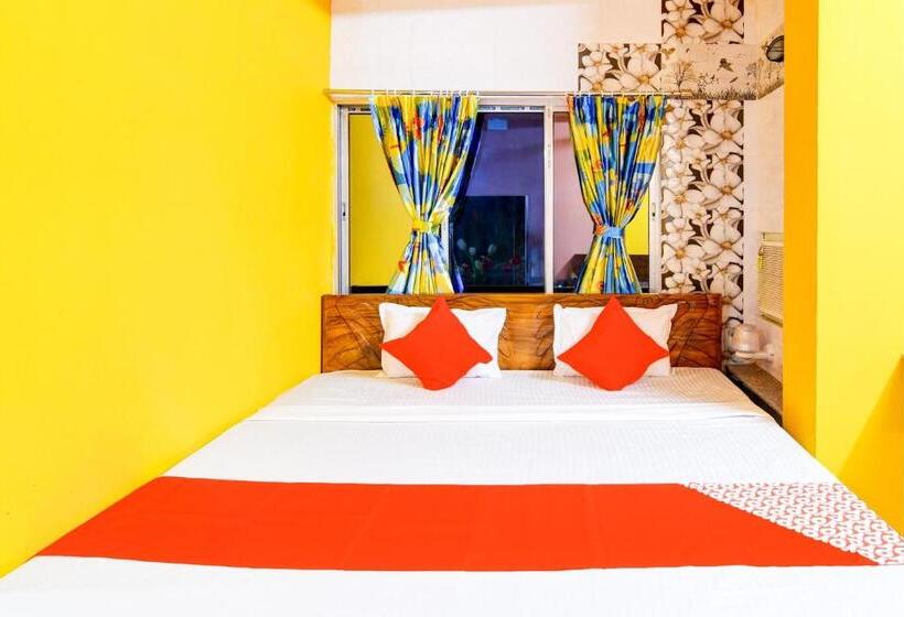 Classic Kolmen Hengen Huone, Oyo Flagship Metrortel Guest House