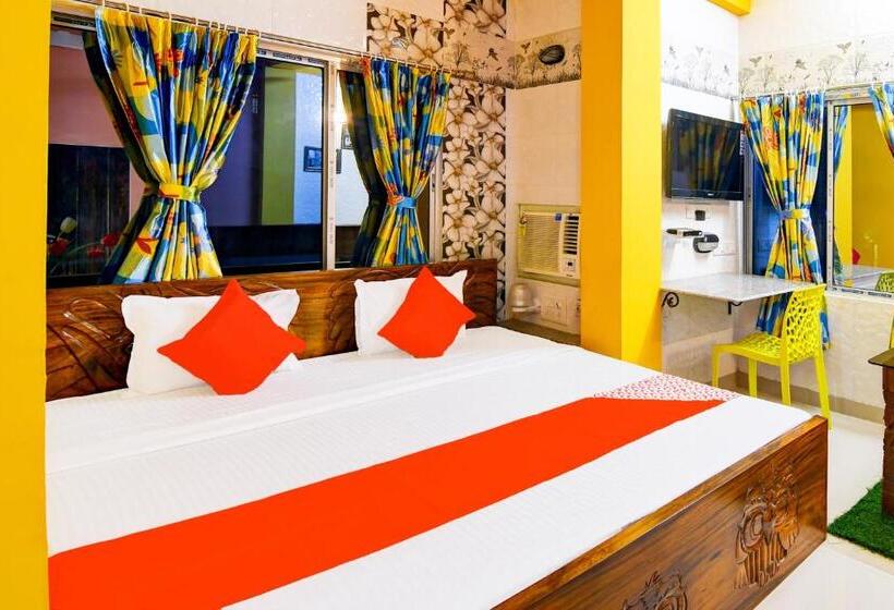 Classic Kolmen Hengen Huone, Oyo Flagship Metrortel Guest House