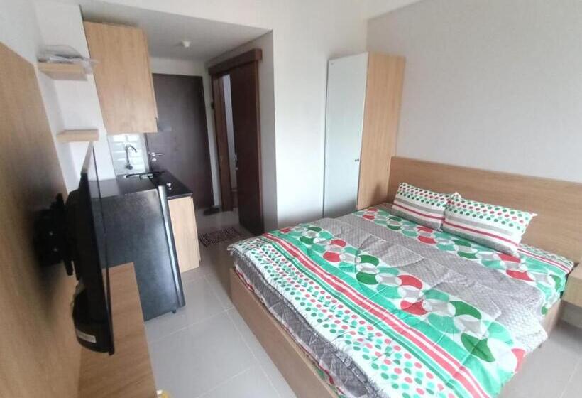 Студия Стандарт, Shero Transpark Bekasi