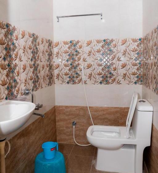 Standard Room, Sitar Grand