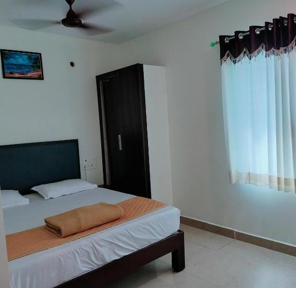 Standard Room, Sitar Grand