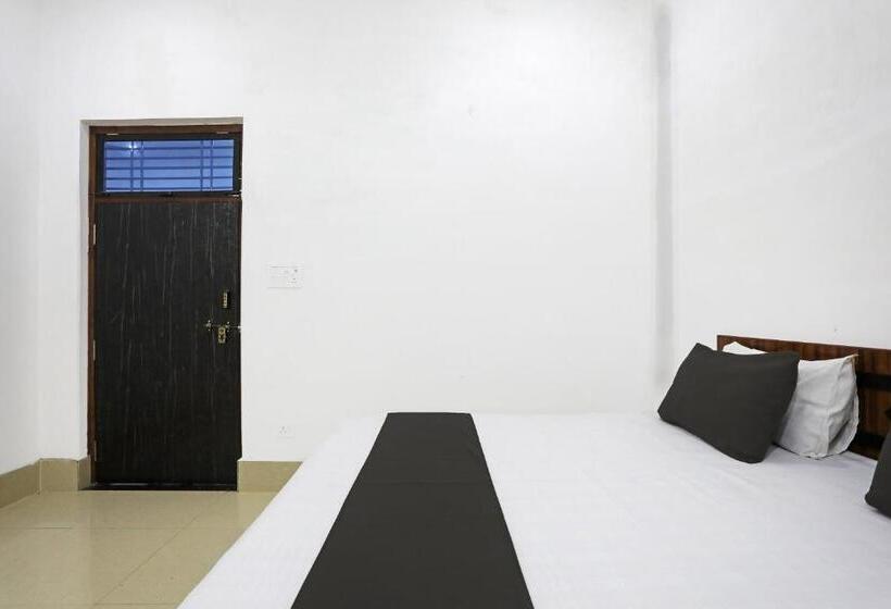 غرفة كلاسيكية ثلاثية, Spot On Royal Stay Residency