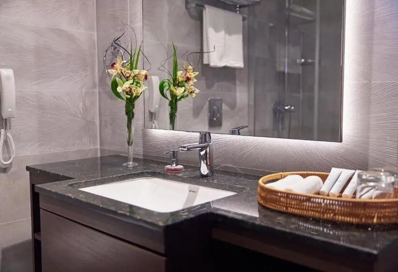 اتاق لوکس یک تخته, Yogh Hospitality