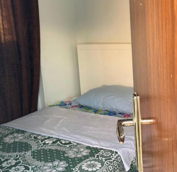 基本间, Mastonkel