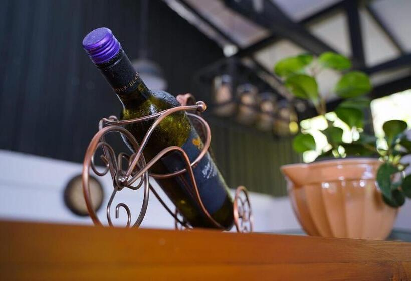 マウンテンビュースタンダードルーム, Cheliyan Viila Kandy