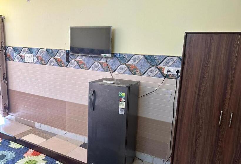 스탠다드 룸, Gopalji Pg