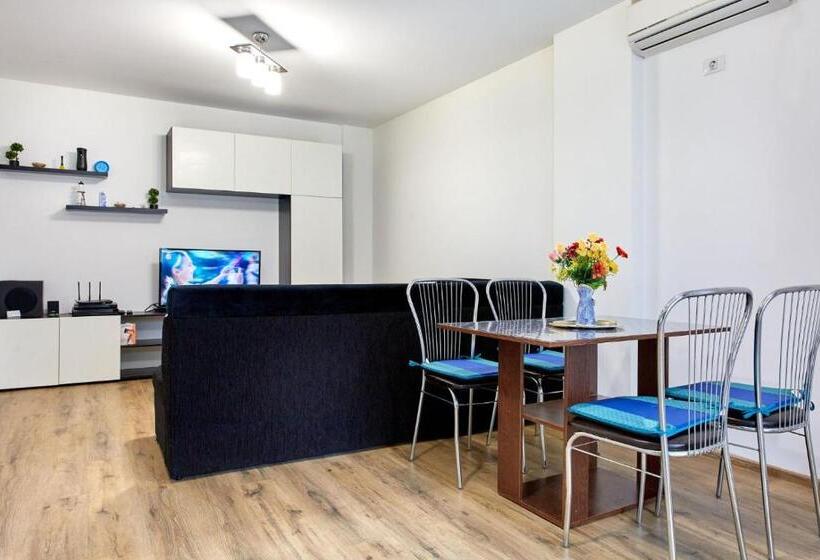 带1个卧室的带阳台的公寓, Apartament Mystic Promenada