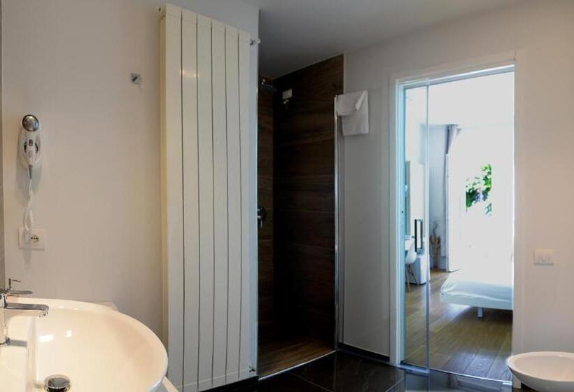 Номер Стандарт Вид на Озеро, Ca Del Lac Rooms