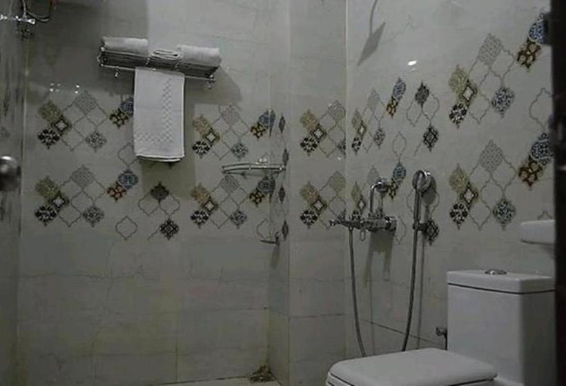 חדר דלוקס, Aar Kempty Lake Resort