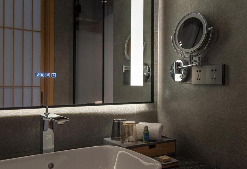 Номер Superior, Hyakumangoku Onsen