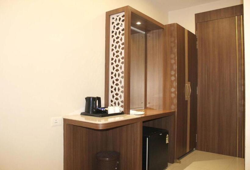 Superior Rum, Kuber Palace