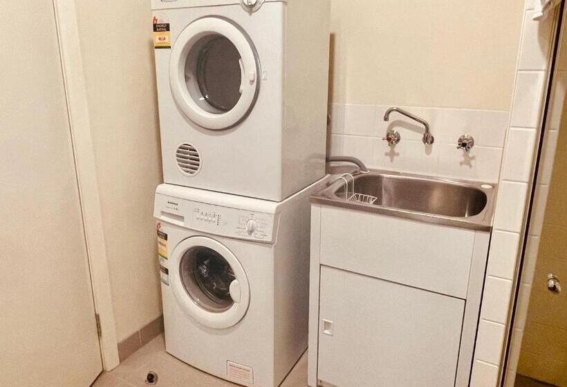 شقة غرفتين, Mary Mackillop Heritage Centre