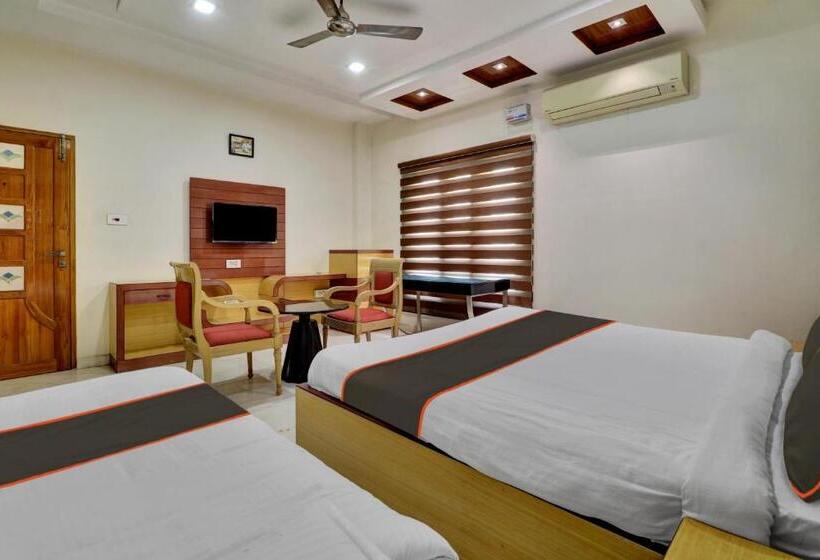 Quarto Deluxe, Oyo Balaji Hill View Homestay