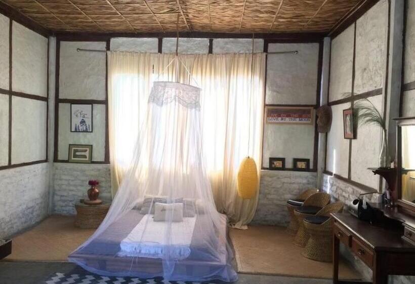 חדר סטנדרט נוף לבריכה, Petrichor   Regenerative Living Experience