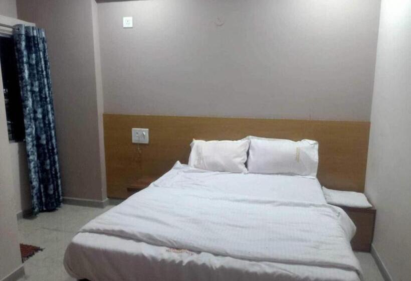 トリプルクラシックルーム, Spot On Aramane Residency