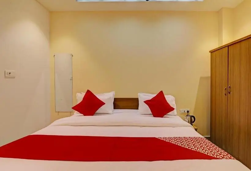 Classic Kolmen Hengen Huone, O Royal Regency Palace