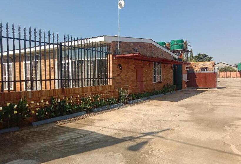 חדר דלוקס, Evergreen Guest House Westonaria Town