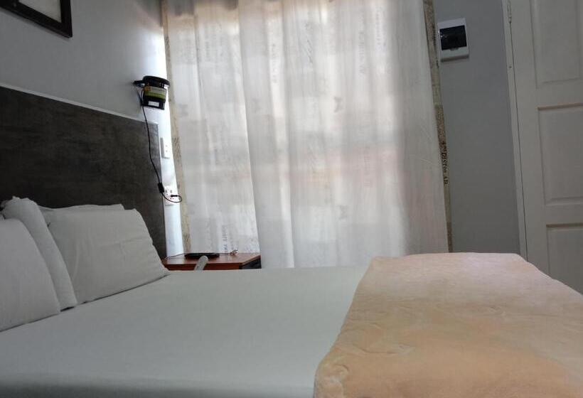 חדר דלוקס, Evergreen Guest House Westonaria Town