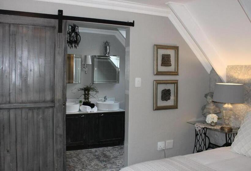 חדר דלוקס, Grauhaus