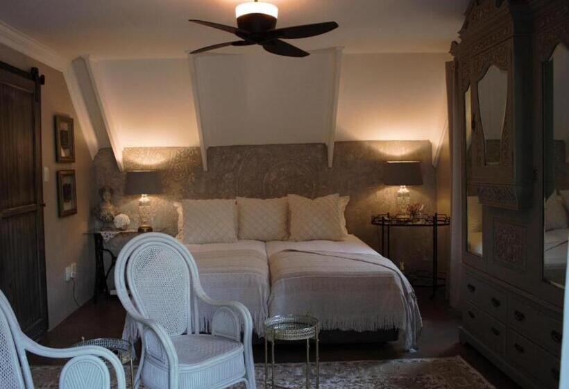 חדר דלוקס, Grauhaus