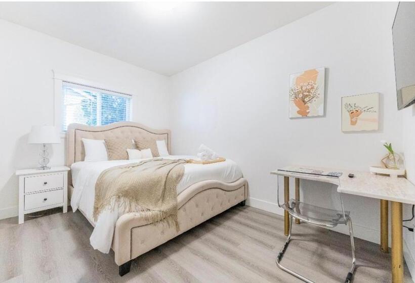 سوئیت جونیور خانوادگی, Si & Daniel Home Near Yvr Airport & Skytrain Separate Entry Free Parking