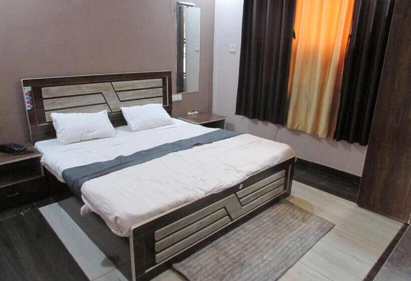 디럭스 룸, Celebration Green