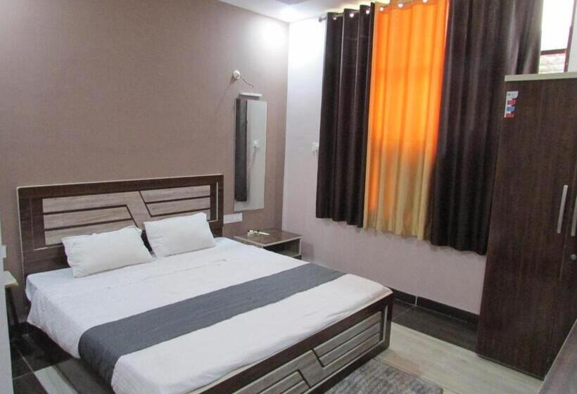 디럭스 룸, Celebration Green