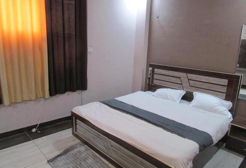 디럭스 룸, Celebration Green