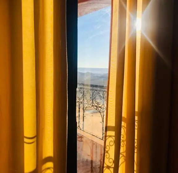 バルコニー付きスタンダードトリプルルーム, Riad Belvedere