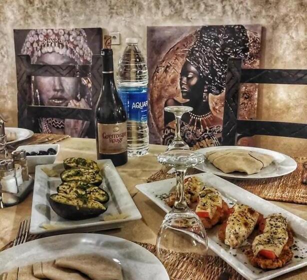 اتاق استاندارد چهار تخته, Riad Belvedere