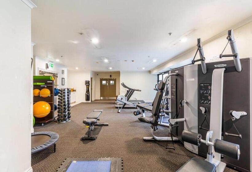 דירת חדר, Lovely Studio Room In Prime Location!