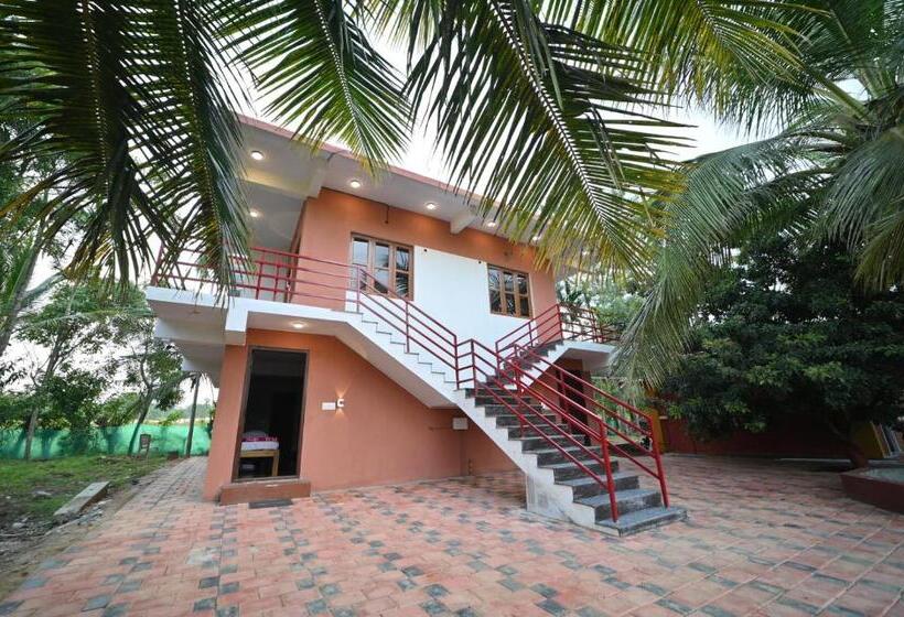 Deluxe Studio, Coorg Homestay Resort