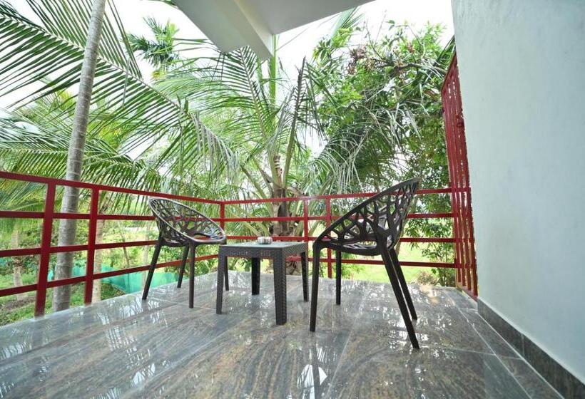 Deluxe Studio, Coorg Homestay Resort
