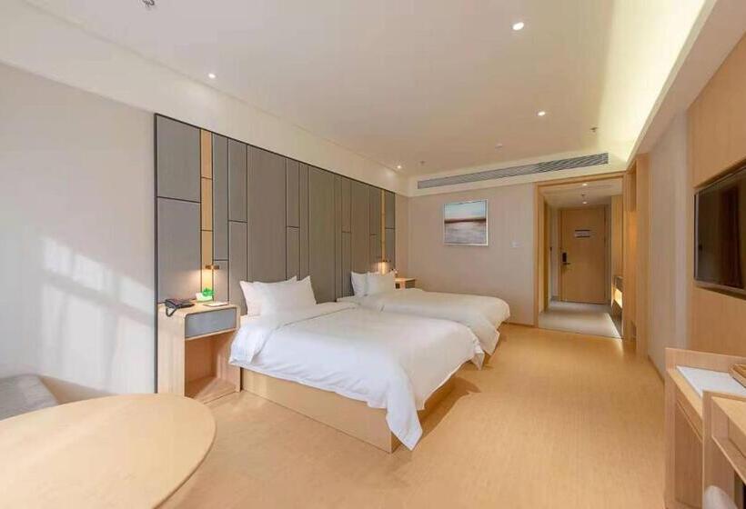 Номер Deluxe, Dingwang Hotel   Guangzhou High Speed Rail South Railway Station Chencun Metro Station