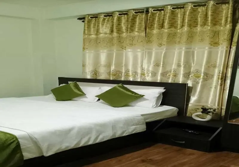 バルコニー付き１ベッドルームアパートメント, Rolyda Guest House