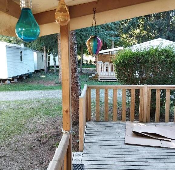 Семейное Бунгало, La Petite Maison C14   Hopla Bnb