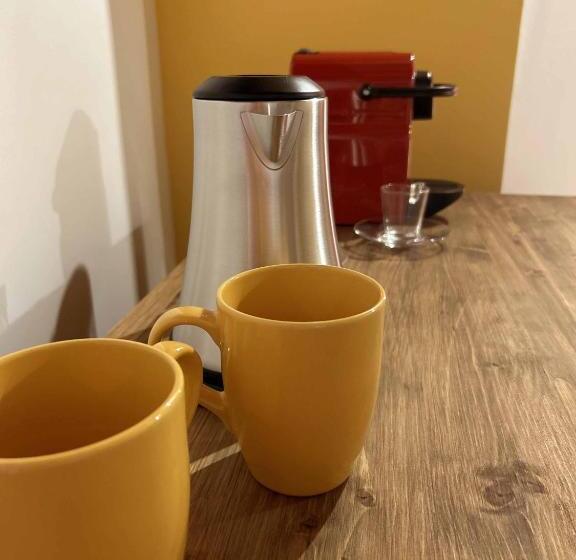 חדר אקונומי, La Volpe Rossa Rooms And Apartments