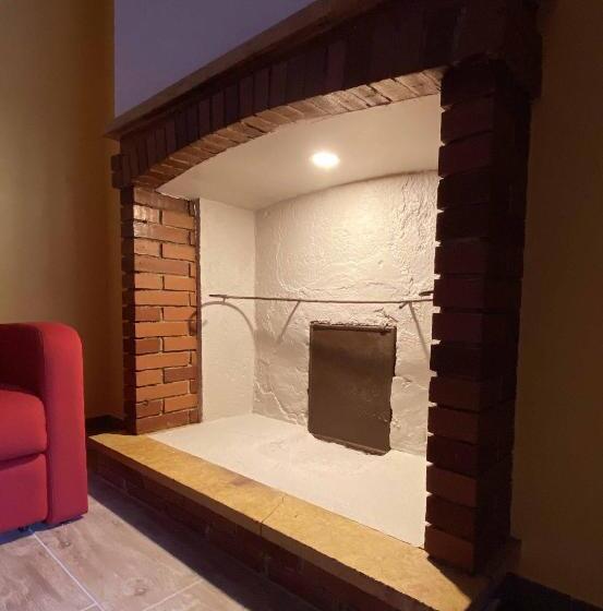 דירת חדר, La Volpe Rossa Rooms And Apartments