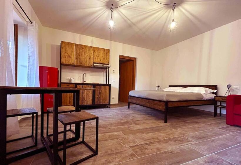 דירת חדר, La Volpe Rossa Rooms And Apartments
