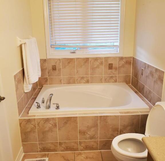 キングサイズベッドのデラックススイート, Raesabu Guest House